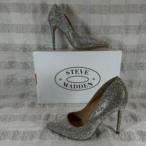 Steve Madden Dassie Crystal Silver Heels Size 6.5